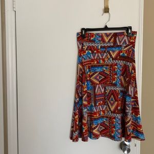 LALAROE  adorable ladies S skirt!